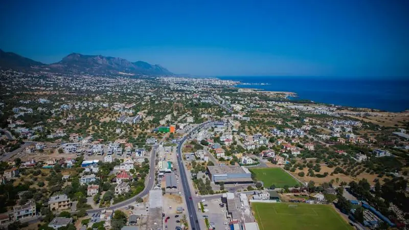 Girne ve Beşparmak dağları