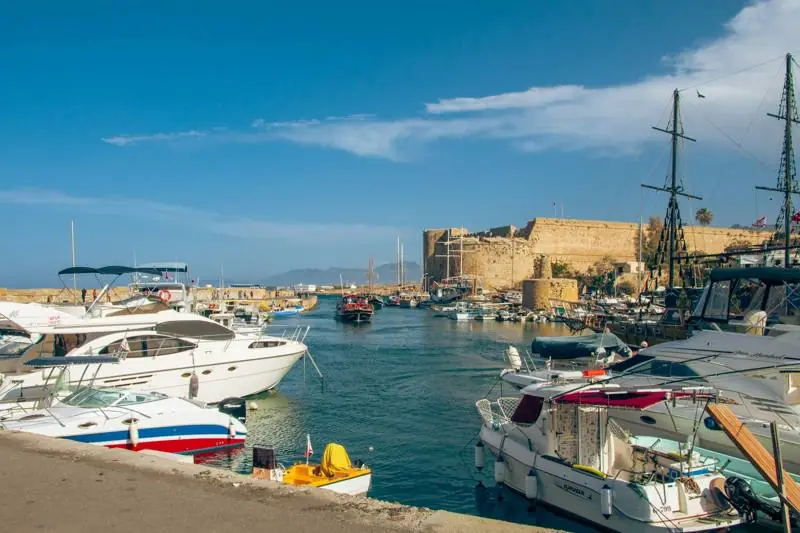 Girne kalesi ve marina