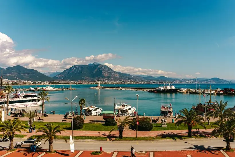 Alanya sahili ve limanı